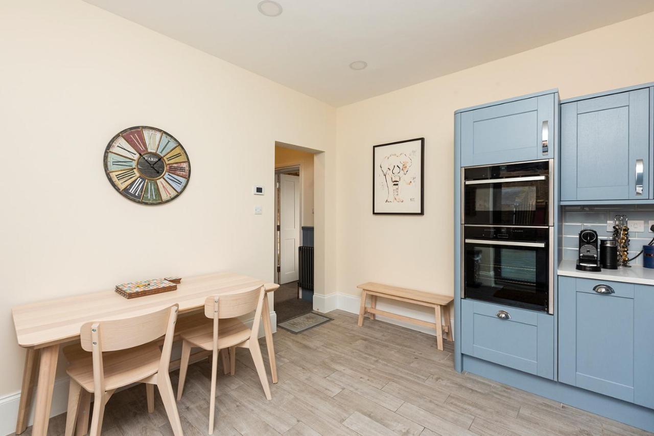 Stunning Seaside Apartment Over 3 Floors Near Margate Westgate-on-Sea Exterior photo